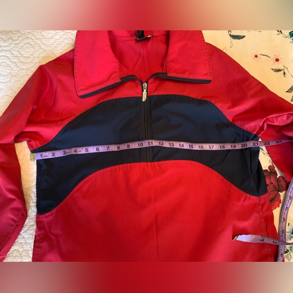 North Face windbreaker jacket - Picture 7 of 7